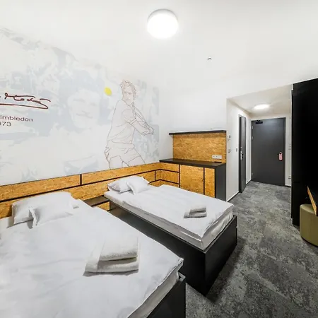 Break Hotel 4*